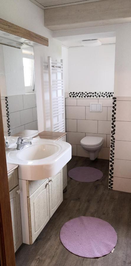 Apartment Auszeit Mit Kueche Viel Ruhe Und Natur Untrasried ภายนอก รูปภาพ