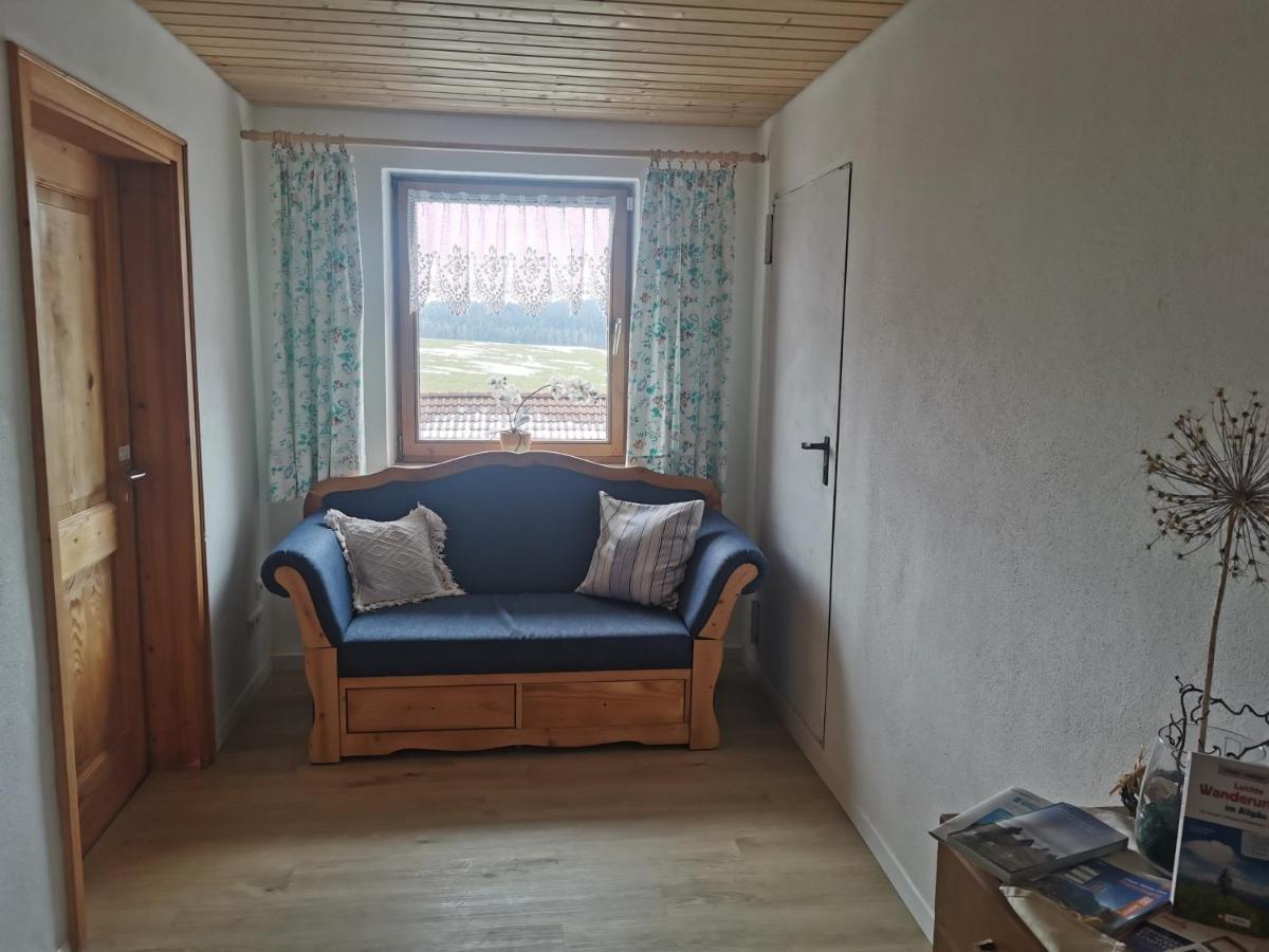 Apartment Auszeit Mit Kueche Viel Ruhe Und Natur Untrasried ภายนอก รูปภาพ